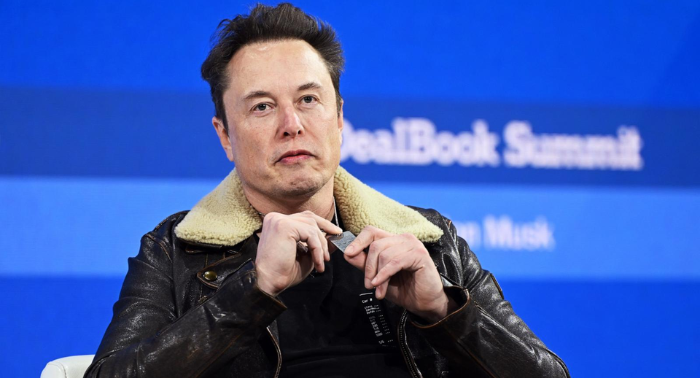 Musk Sorry for Antisemitic Tweet but Lashes Advertisers